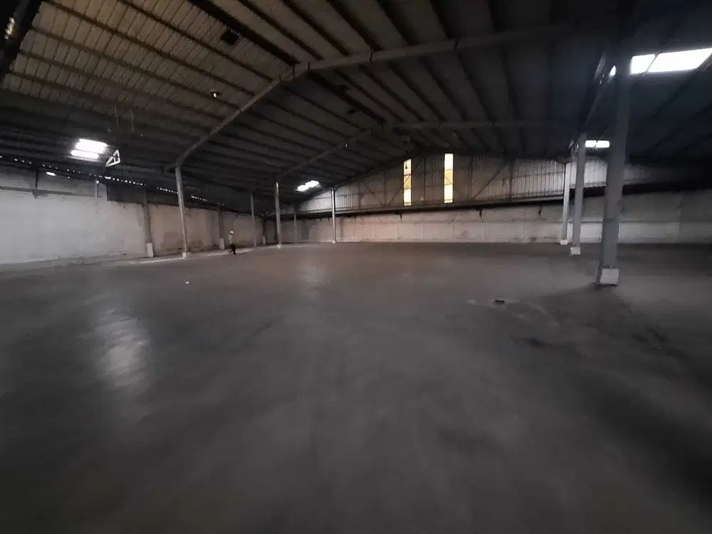 Disewakan Gudang Mainroad Soekarno Hatta - Bypass