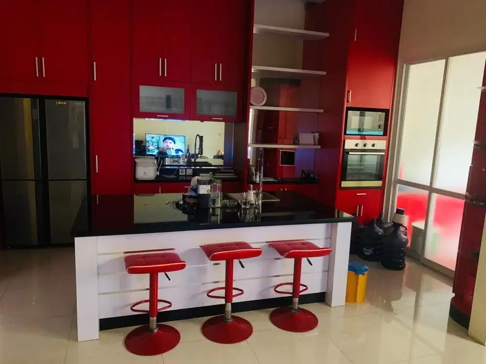 Dijual rumah 3,5 lt facade cantik balkon luas & rooftop Talaga Bestari