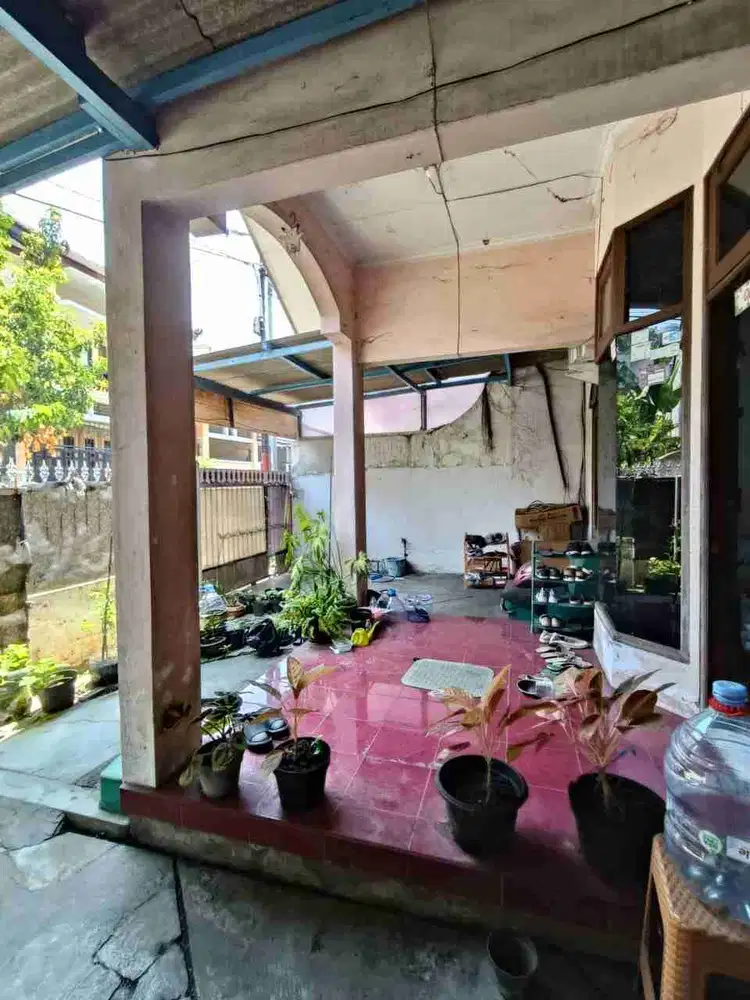 RUMAH AREA BUNGA MERAK SUHAT MALANG
