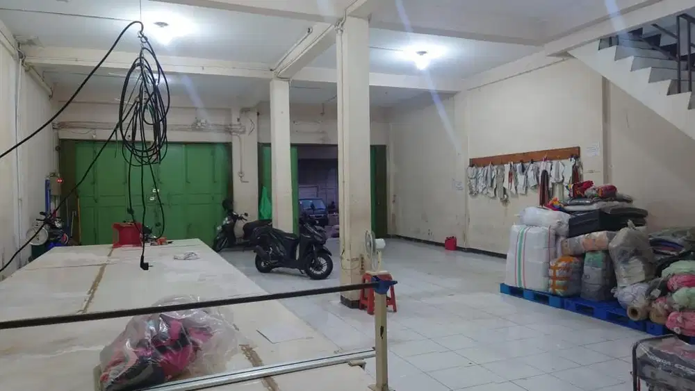 Dijual / Disewa Ruko Gandeng, 3 lantai di dalam Komp. Ruko area Ancol.