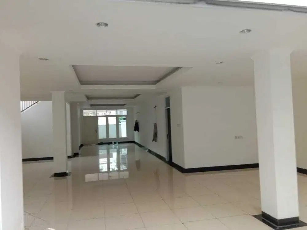 Dijual Rumah Siap Pakai Pulomas Barat Jakarta Utara