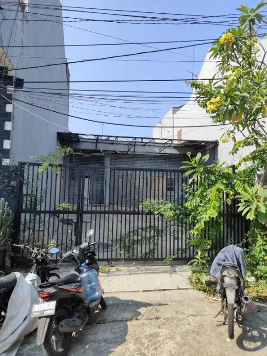 Dijual Rumah Butuh Renovasi Di BCS Kelapa Gading, Jakarta Utara