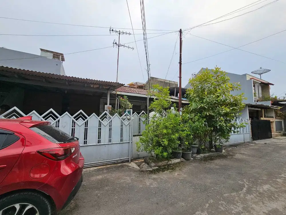 Dijual Cepat  Dua Unit Rumah Gandeng di Harapan Indah 1, Kota Bekasi