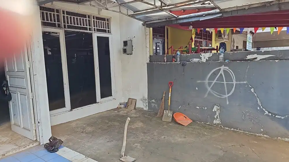 Dijual Rumah perlu renov di Taman Modern Cakung,Jak-Tim