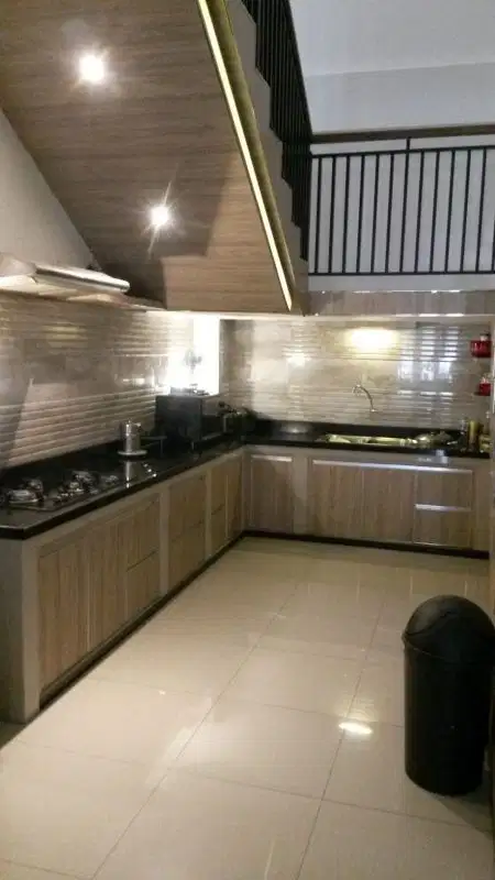 dijual rumah bagus sekale