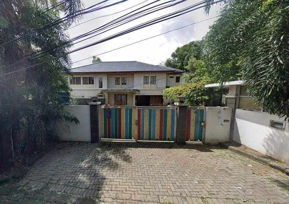 Rumah 2Lt Dengan Private Pool di Bango Pondok Labu Cilandak