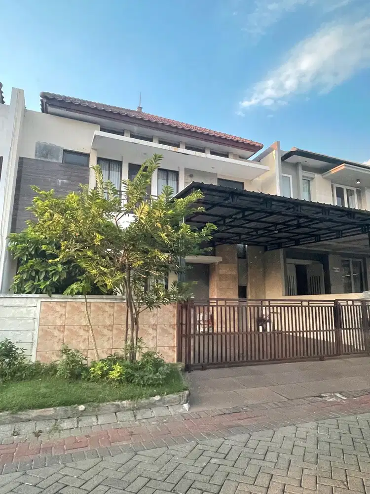 Rumah Pakuwon City LT180 M2  Surabaya Timur