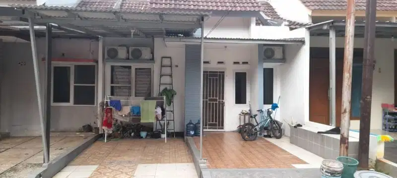 di jual hunian dlm perumahan  villa cibubur, dkt LRT