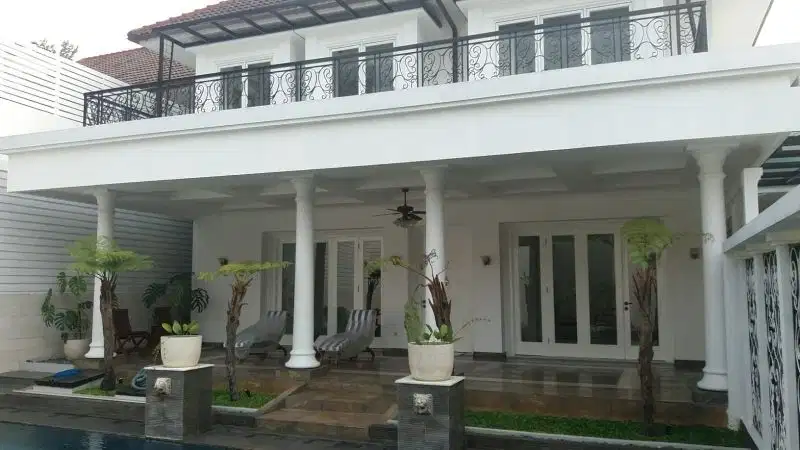 DISEWAKAN RUMAH MODERN DI KEMANG UTARA JAKSEL