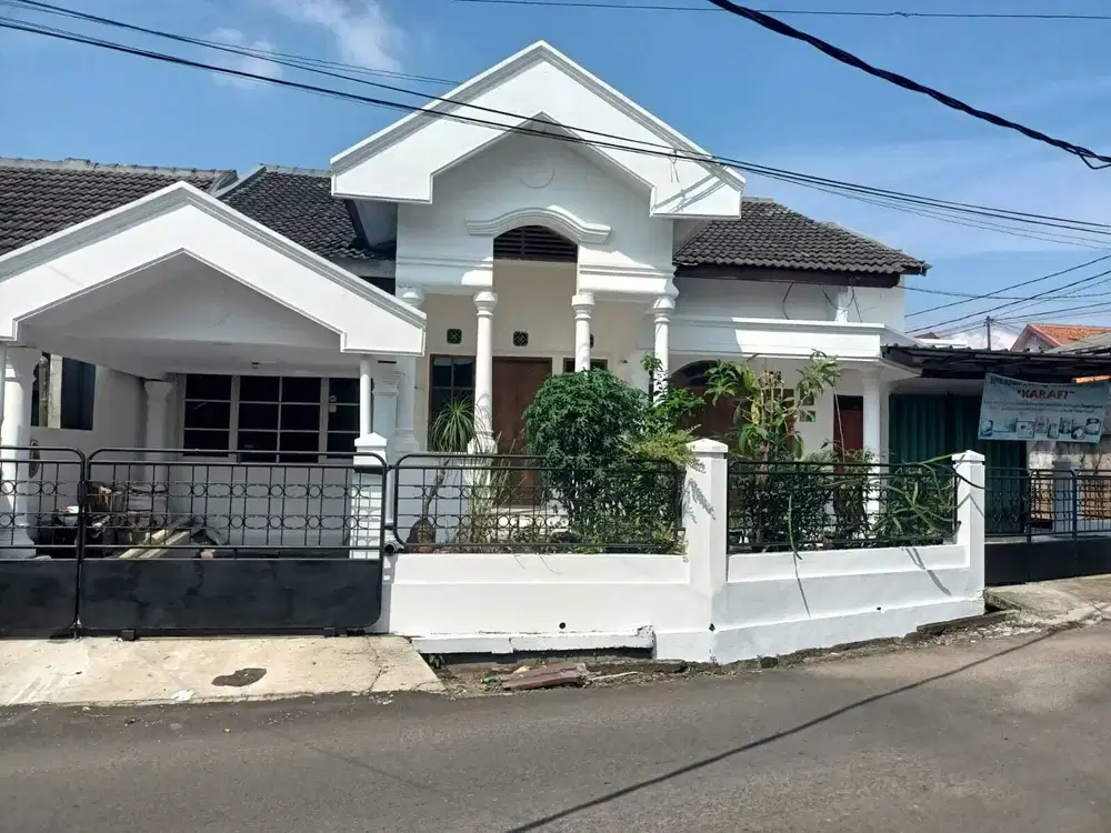 Rumah di hook SHM 198m  Jl. Akasia  Taman  Cimanggu Bogor