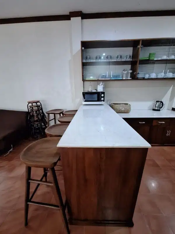 Rumah mewah posisi hook siap huni di palem semi karawaci