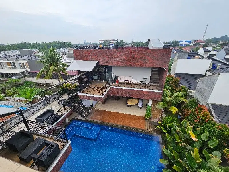 RUMAH MEWAH FULL FURNISHED SIAP HUNI BSD