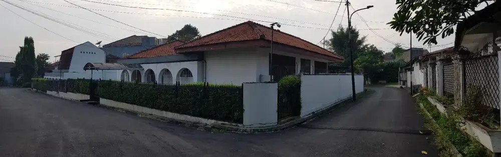 Dijual Rumah dalam komplek lingkungan nyaman di Pasar Minggu jaksel