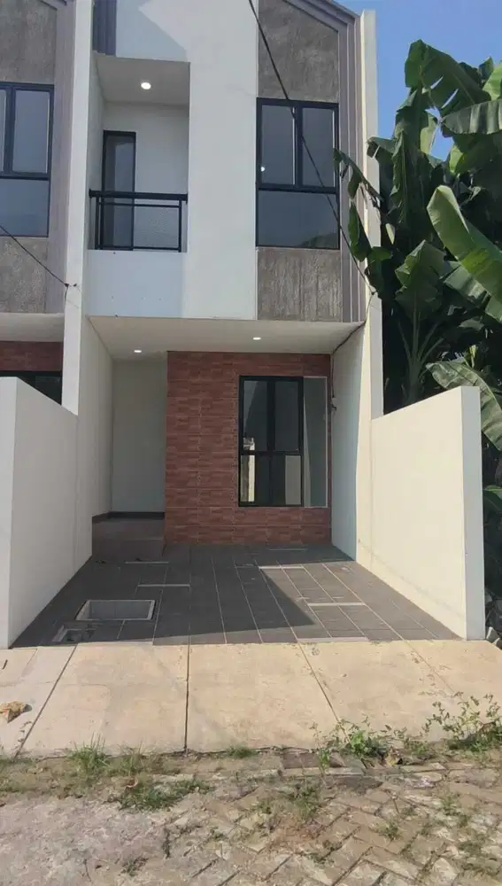 Di Jual Rumah Taman Surya . Jakarta