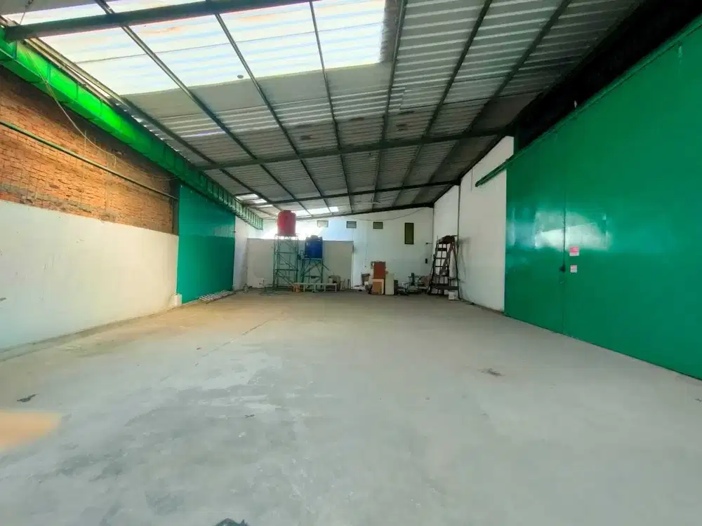 SEWA Gudang CIBOLERANG