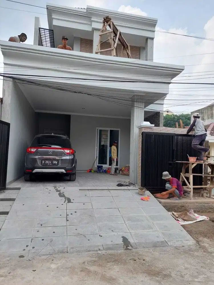 Rumah baru 2 lantai  siap pakai di Pulomas - Jakarta Timur