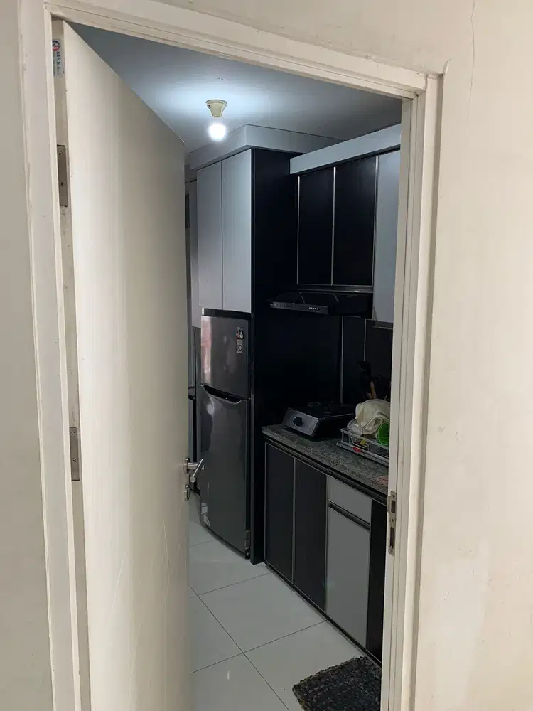 SKY LOUNGE TAMANSARI 2BR Fully Furnished. Harga 680jt. Sewa 54jt/thn