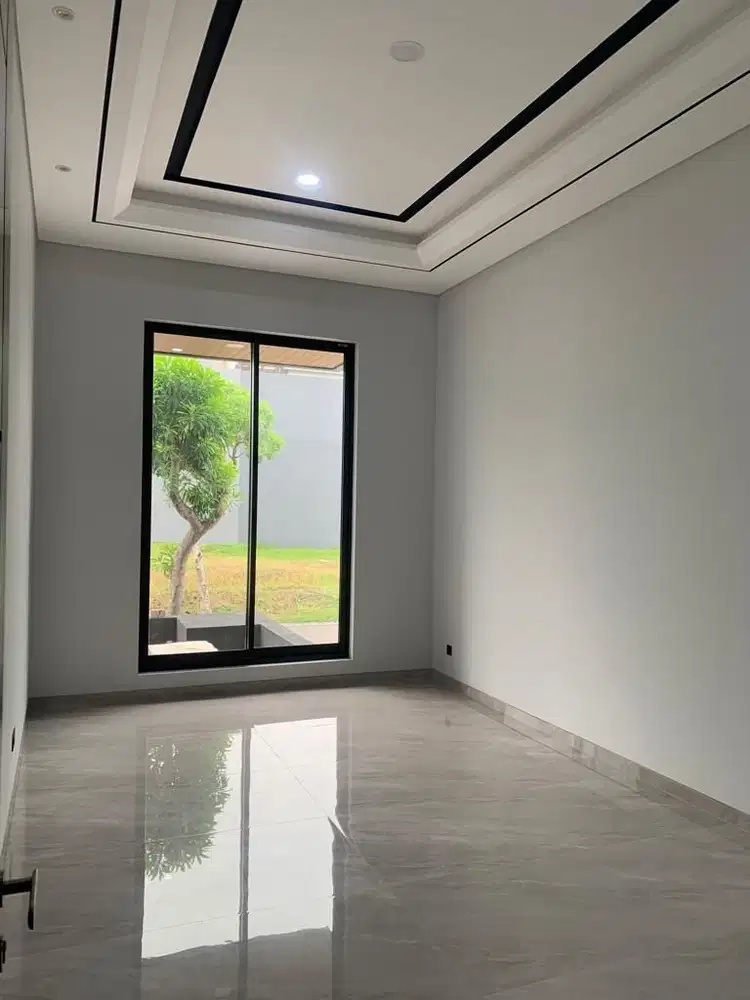 Rumah Ciamik Minimalis di Granada Pakuwon Indah Fasilitas Lengkap