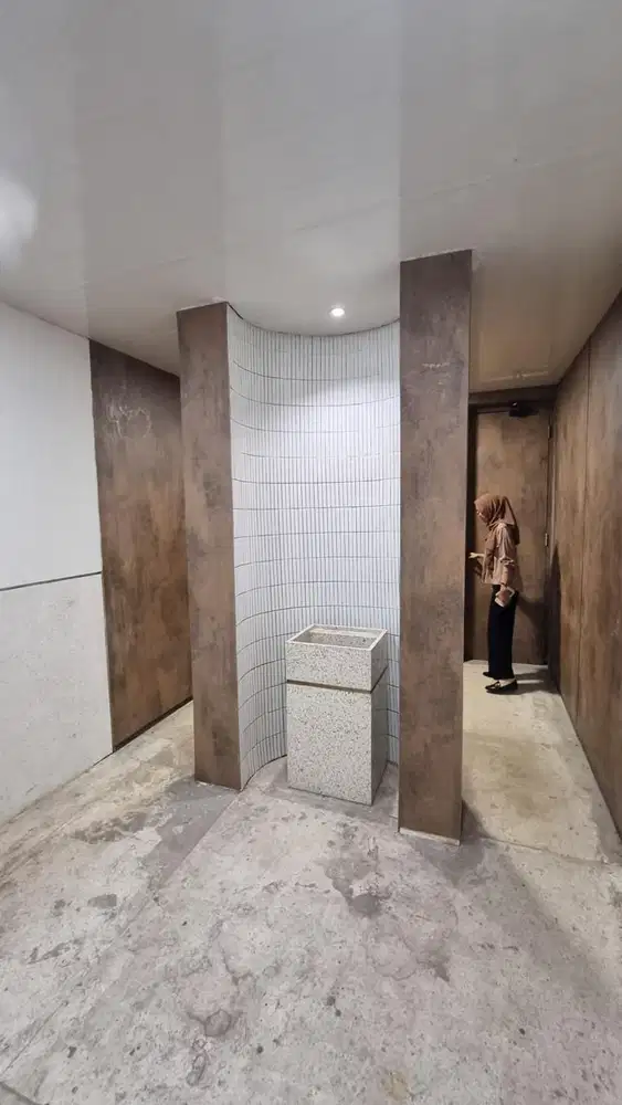 Gudang / worshop bagus siap pakai di Karang Tengah - Tangerang Banten