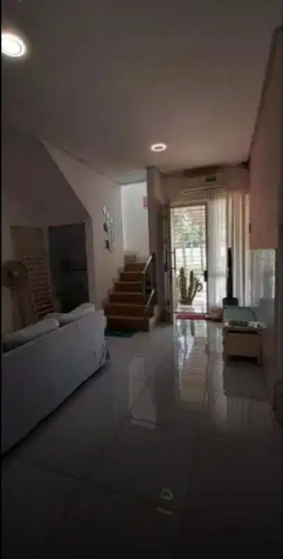 Rumah Nyaman Siap Huni dikawasan strategis pinggir Bintaro