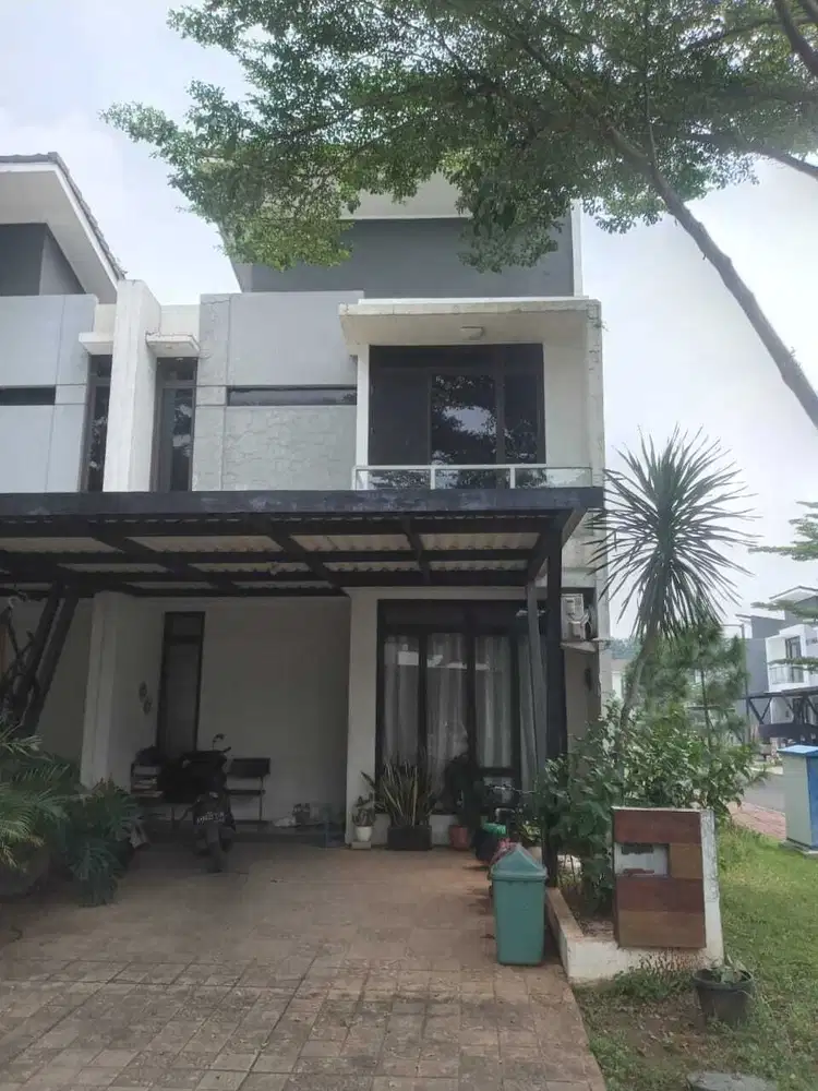 Dijual rumah Hoek 2lt Metland Transyogi