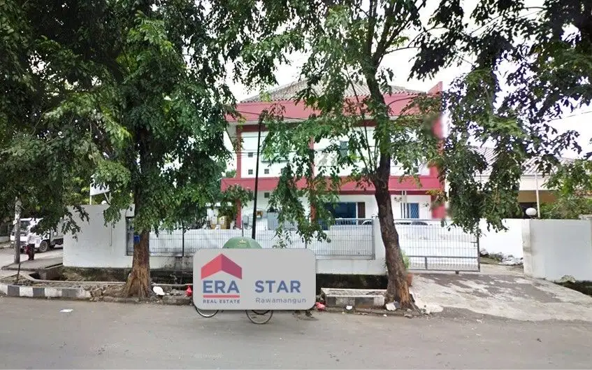 Rumah pojok luas 658 m2 cocok usaha di Rawamangun Jakarta Timur