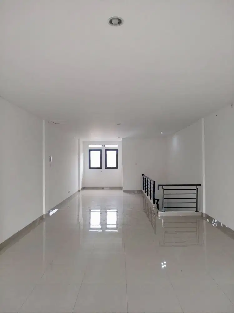 SEWa RUKO BATUNUNGGAL MAINROAD 3 LANTAI