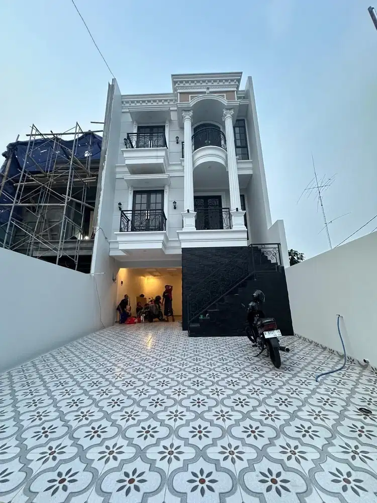 Dijual Rumah Ada Kolam Renang Jl Siaga Pejaten Barat Jaksel