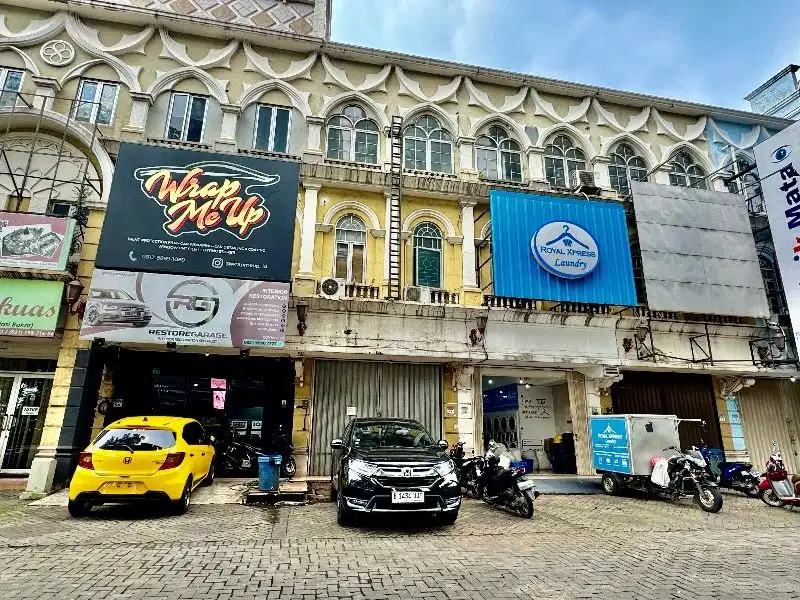 ruko 3 lantai cakep lokasi di jl boulevard gading serpong tangerang