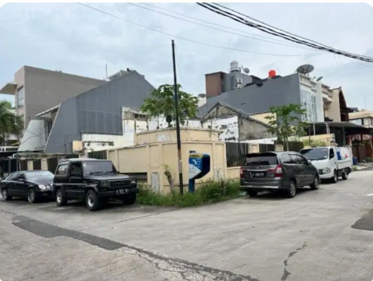 Dijual rumah tua hitung tanah sunter paradis