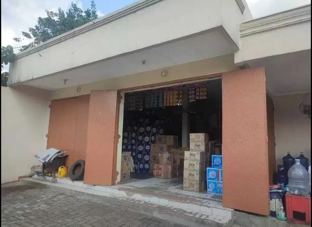 RUMAH TOKO dipinggir jalan karawaci tangerang