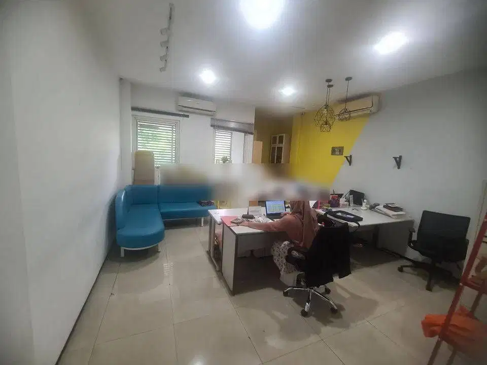 Dijual Ruko 3,5 Lantai Gandaria Kebayoran Baru Siap Huni