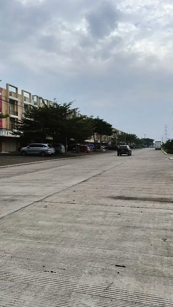 Ruko Gandeng Untuk Kantor Full Renovasi Semi Furnished diHarapan Indah