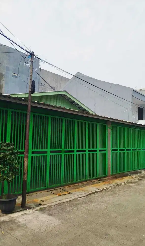 DI JUAL RUMAH SATU LANTAI SIAP HUNI LOKASI JELAMBAR JAKARTA BARAT