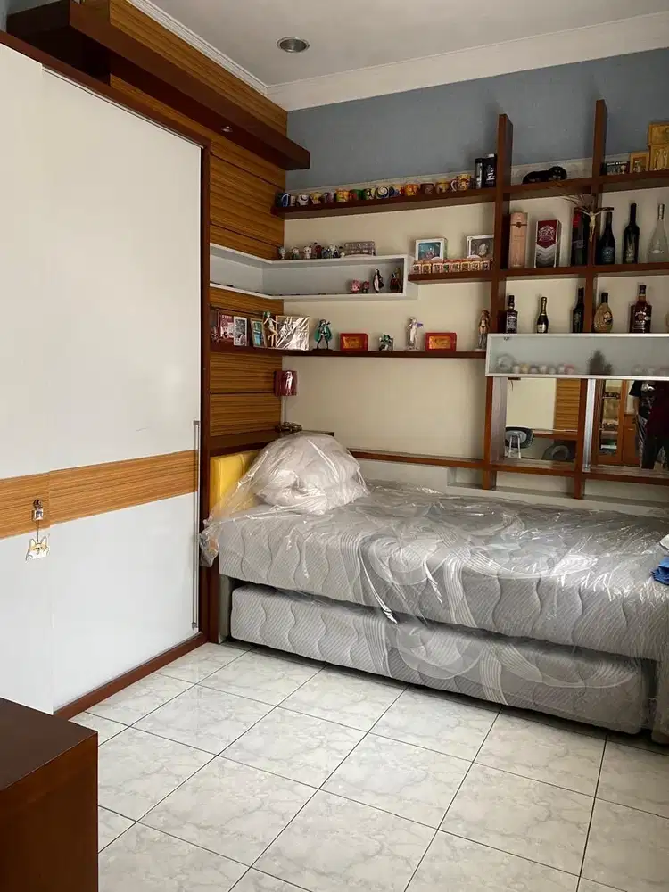 Rumah Mewah di Mainroad Setraduta Bandung