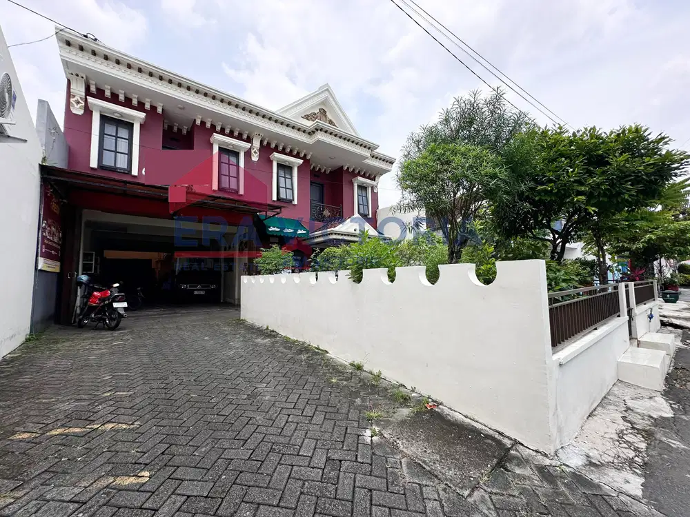 Rumah Lokasi Ramai Dekat Kuliner Sulfat Potensi Kos & Usaha