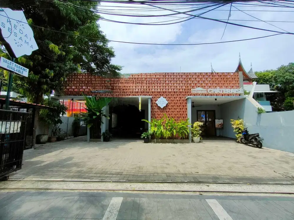 Rumah Komersial 2 Lantai ,Jalan Raden Saleh Jakarta Pusat