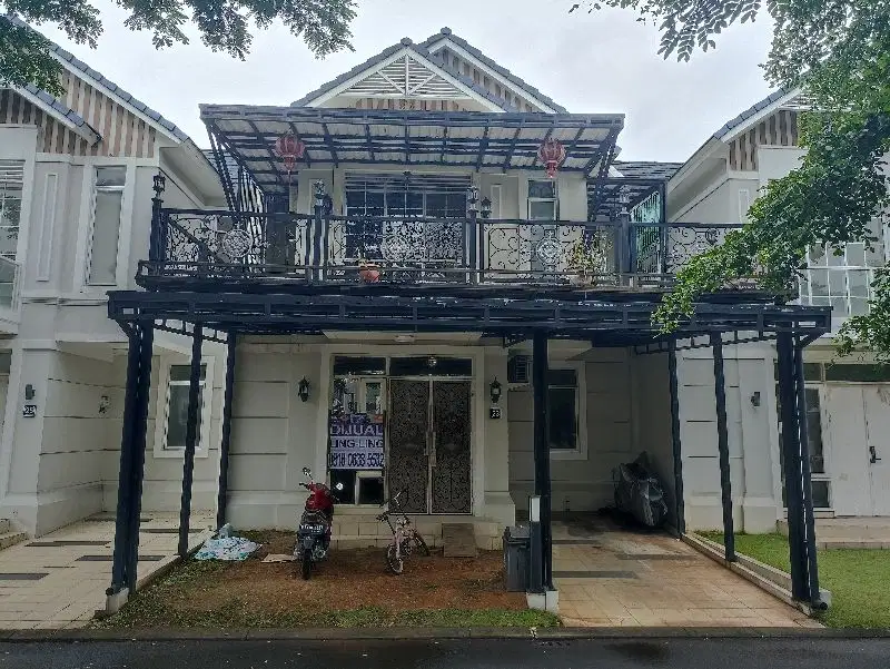 Dijual rumah bagus dalam komplek swan city cikupa