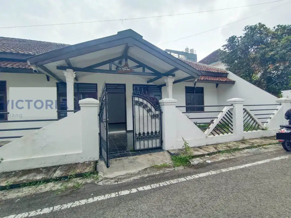 Rumah Kondisi Terawat Bebas Banjir Sawojajar Malang