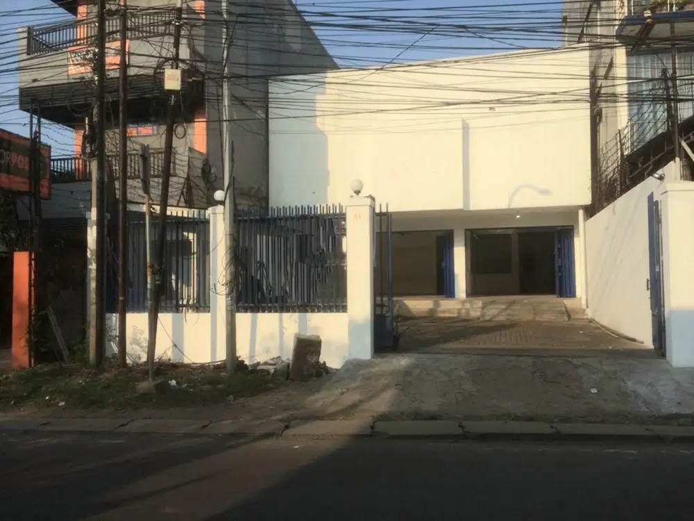 Gudang jurumudi tangerang cocok untuk bengkel atau workshop