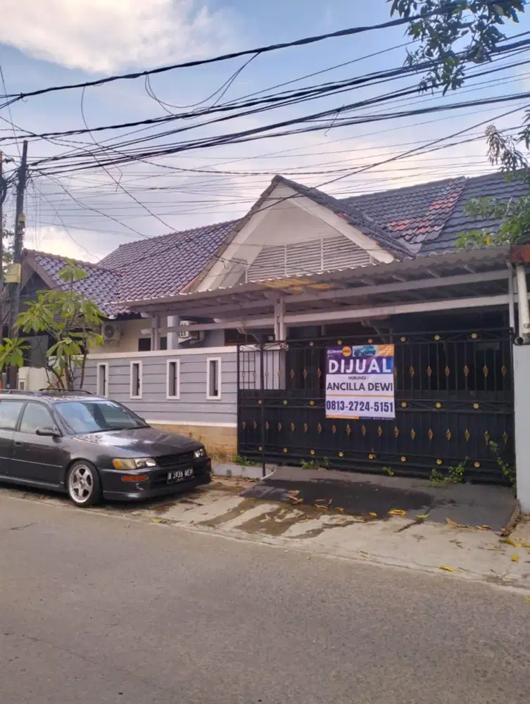 Dijual Rumah Strategis bs Usaha LT 151 Murah Pekayon Bekasi Selatan
