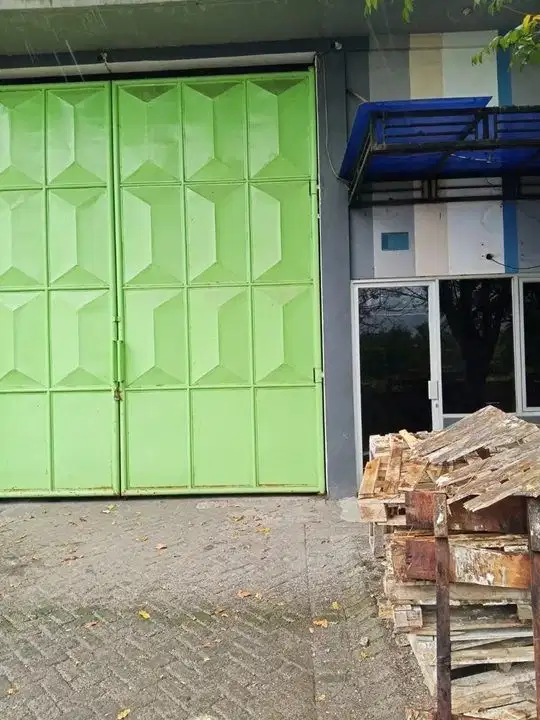 Dijual Cepat Gudang Terawat di Komplek Pergudangan Safe n Lock