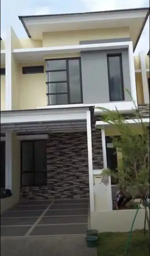 Rumah Cantik 2 Lantai di Cluster Arana Harapan Indah