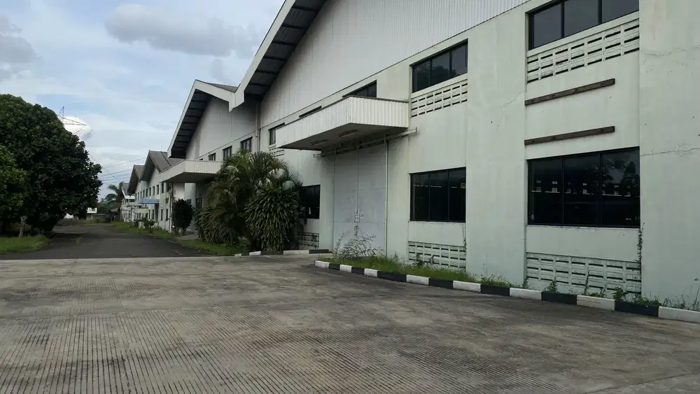 Gudang bagus di balaraja dekat tol bangunan rapih