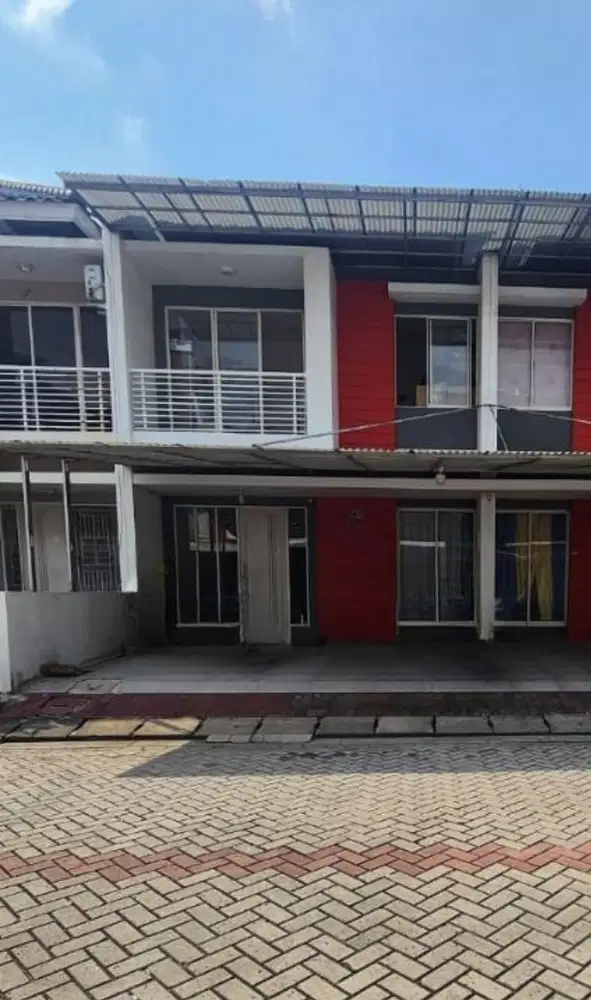 Dijual Rumah Siap Huni di Golf Lake Residence San Lorenzo