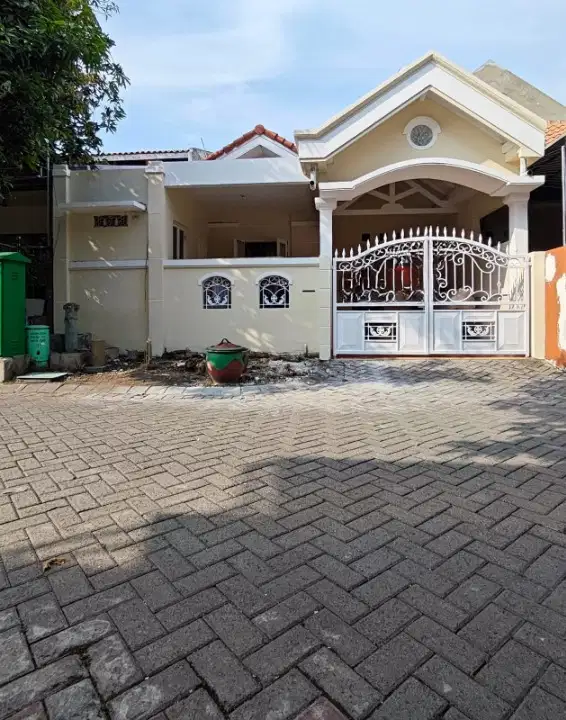 Dijual rumah lebar di Gedangan Puri Surya jaya Lokasi dekat tol waru