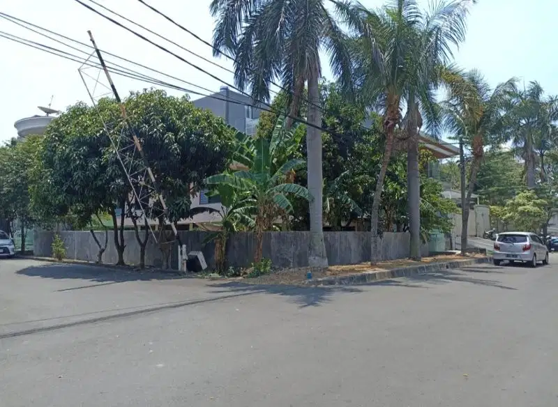 Dijual Rumah Tua Ancol Timur