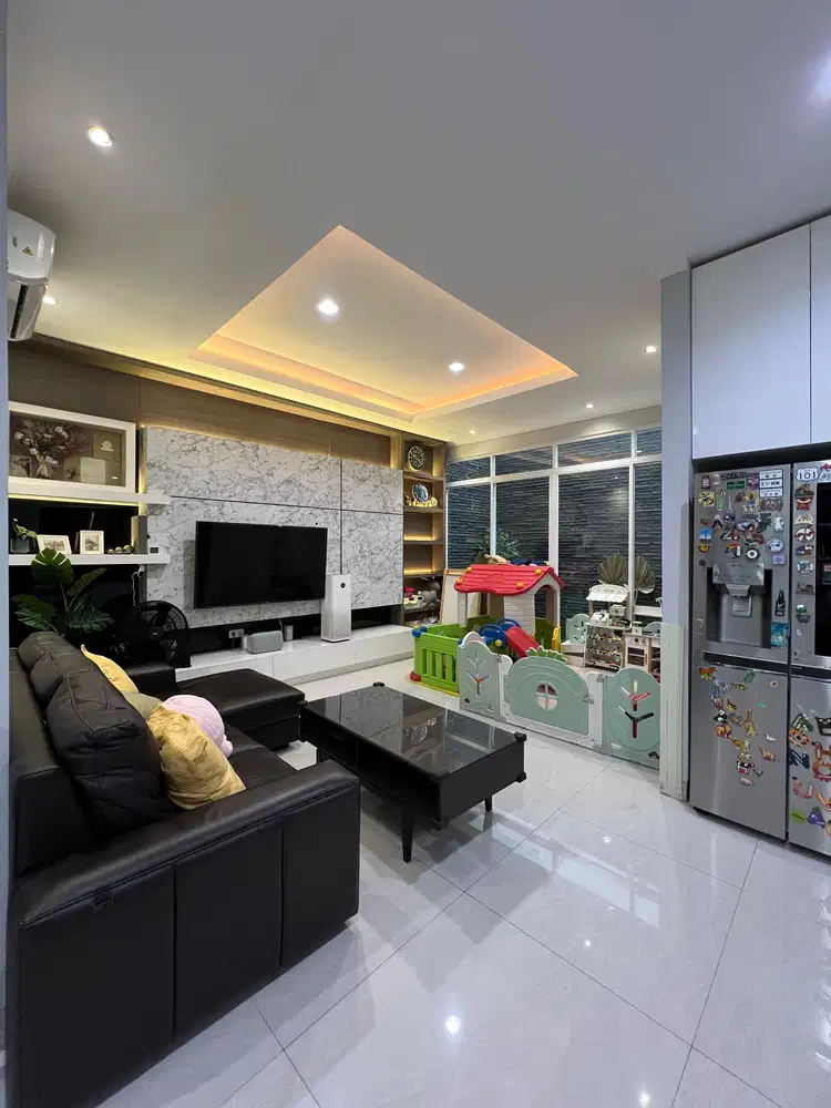 Dijual Rumah Mewah di Perumahan Golf Lake Cengkareng, Jakarta Barat