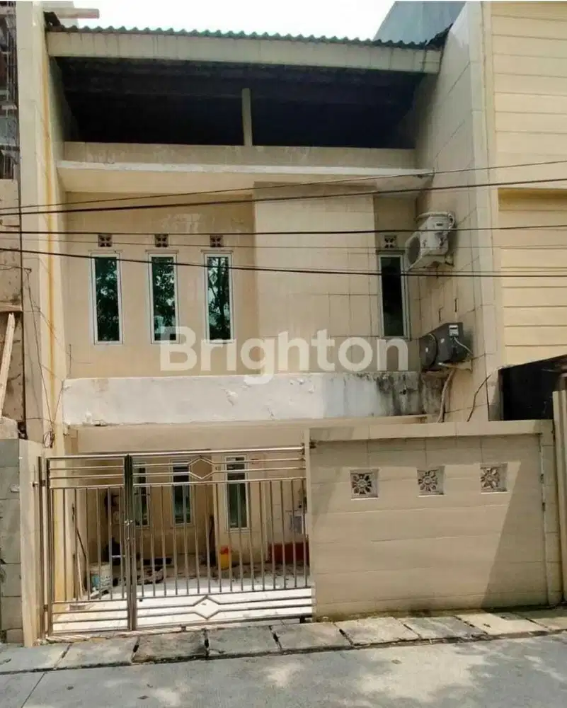 Dijual Rumah Asri di Taman Ratu 2,5 Lt, Dekat Tanjung Duren Jakbar