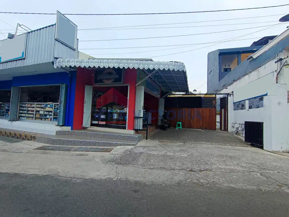 Rumah Besar Layout Luas Dekat Pasar Lawang Cocok untuk Segala Usaha